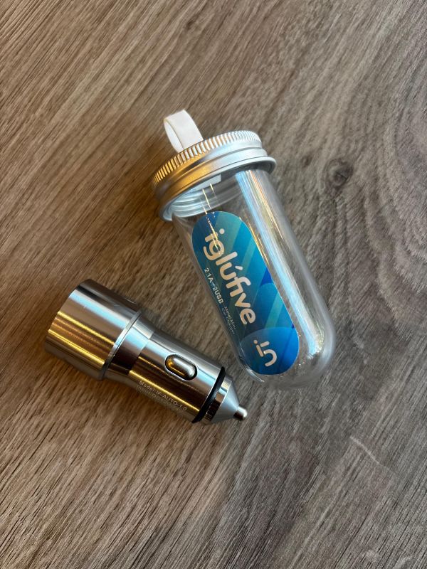 Cargador De Auto Tubo Iglufive 12V