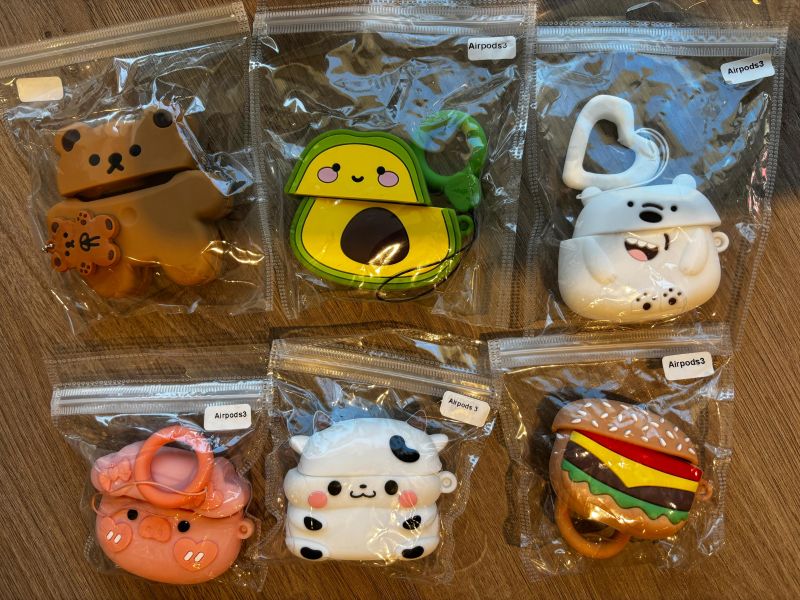 Funda AirPods 3ra Generación de silicona con diseños.